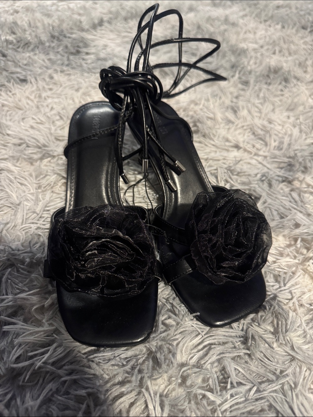 NEW Black Floral Lace-Up Women’s Sandals